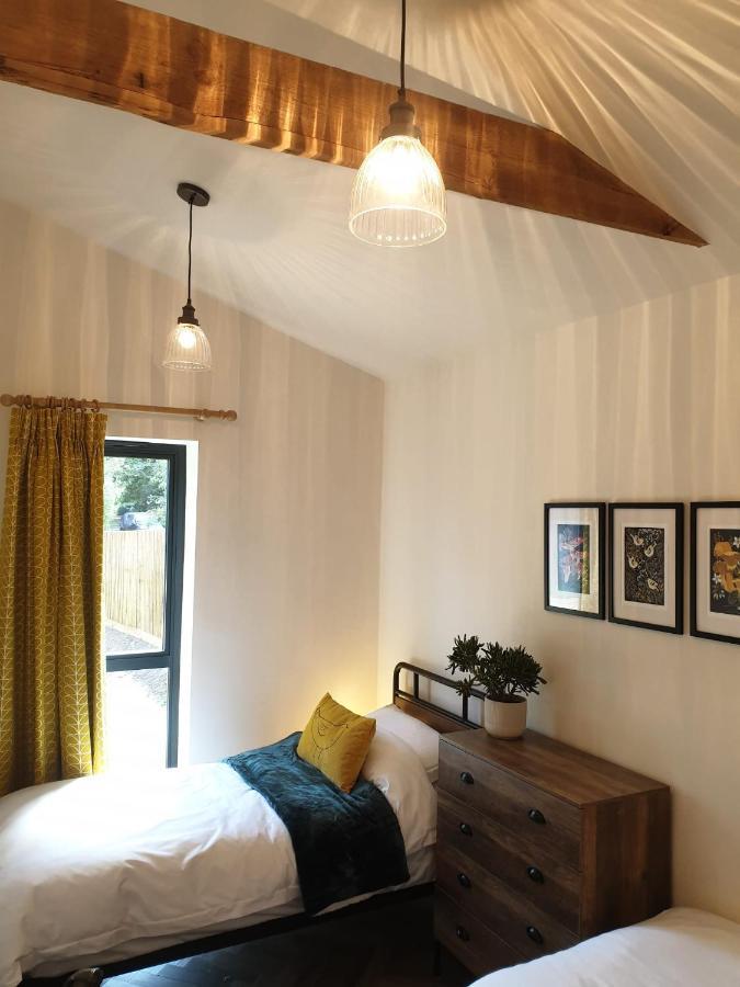 Finest Retreats - Blackbarn Wood Balsham Bagian luar foto