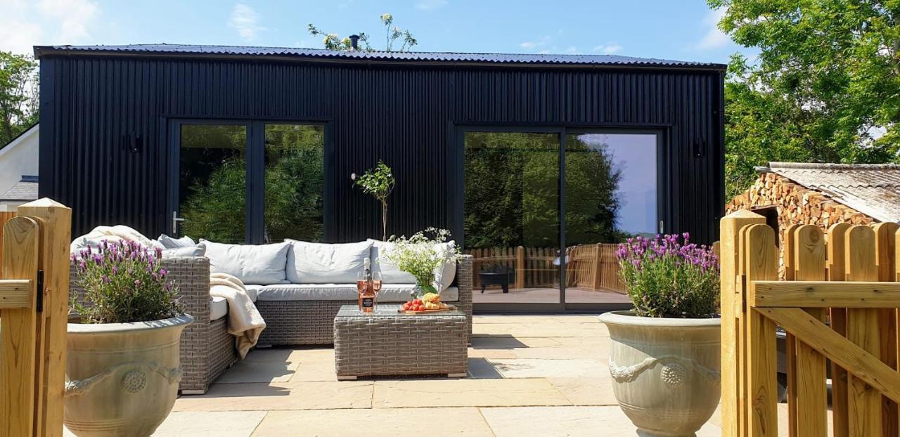 Finest Retreats - Blackbarn Wood Balsham Bagian luar foto